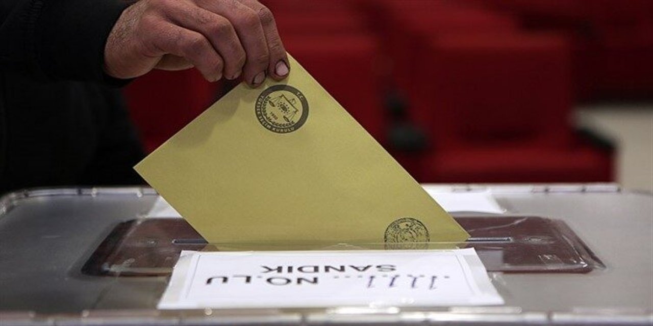 Seçim anketi oy oranları 2023: O Cumhurbaşkanı adayı kıl payı kazanıyor..