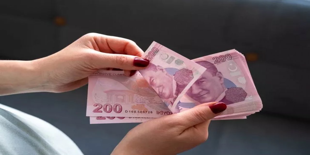 Memurlar, Temmuz ayını beklemeden zammın yatmasını istiyor!