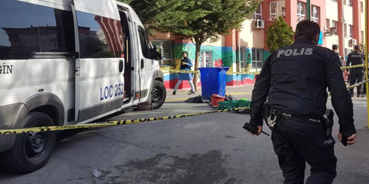 Öğretmen, Okul Bahçesinde Darbedildi