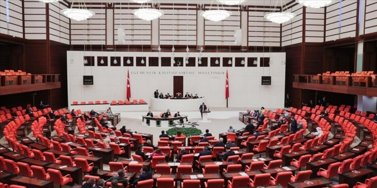 Memur maaşları beklenenin aksine o tarihte yasalaşacak!