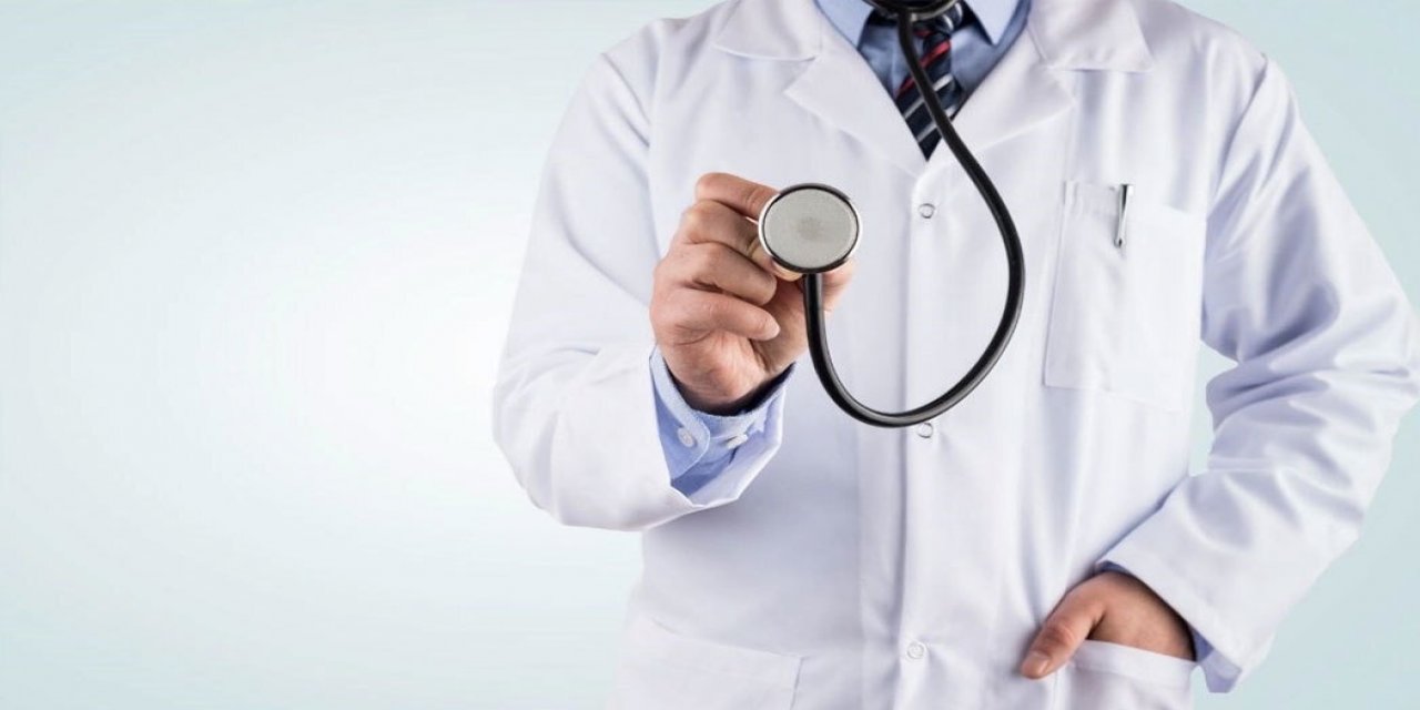 Farklı partiye oy veren hemşireye hakaret eden doktor ve eşi açığa alındı