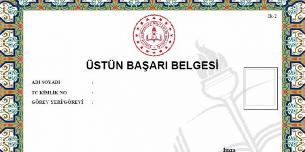 Öğretmen memur ve çalışanlara başarı belgesi ödülü için açıklama