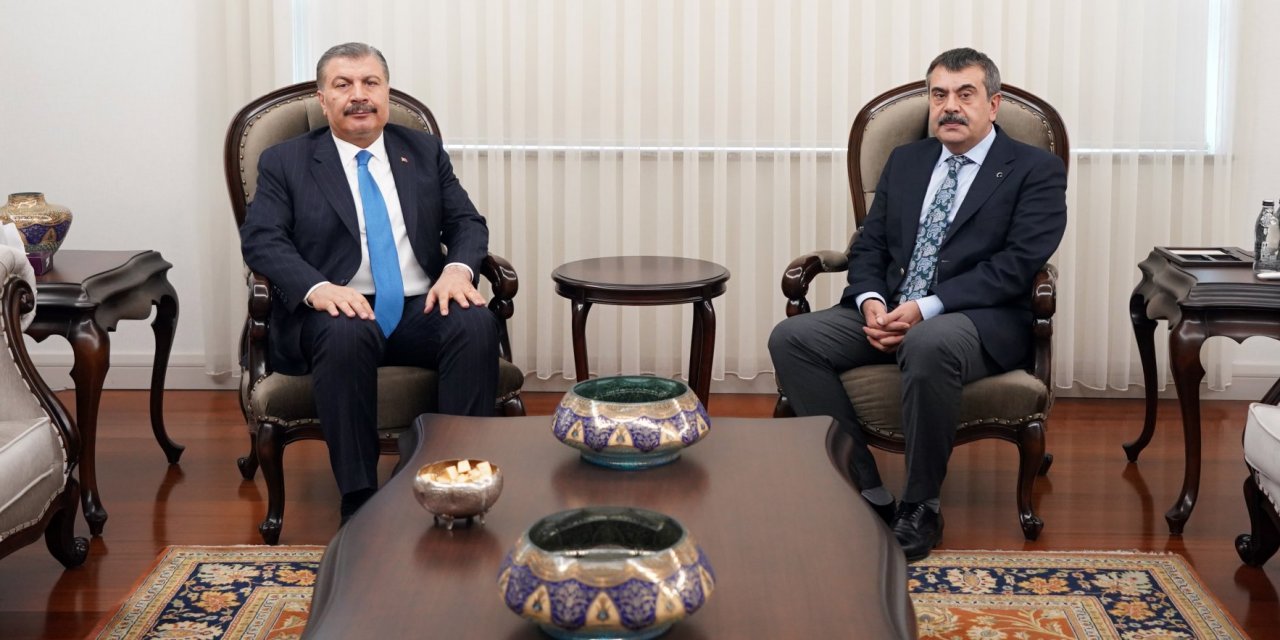 Fahrettin Koca'dan yeni Milli Eğitim Bakanı Yusuf Tekin'e ziyaret