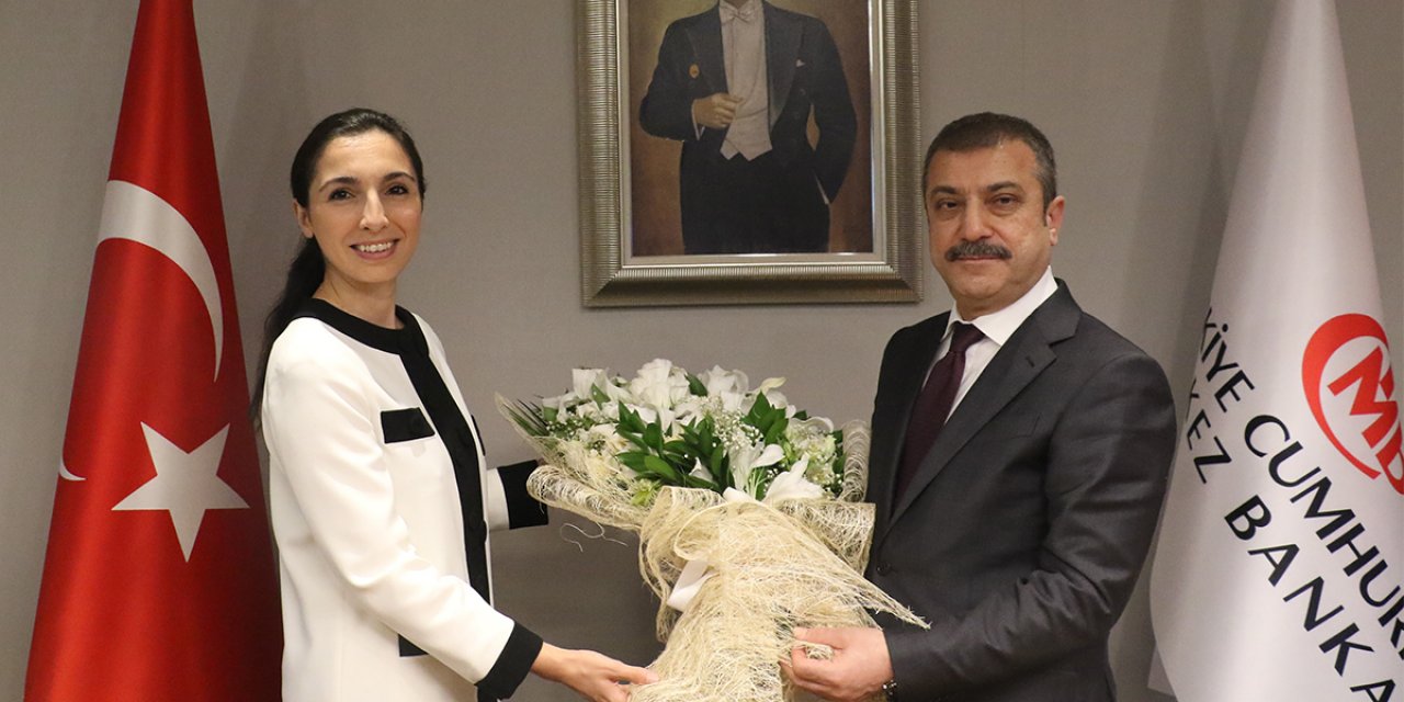 TCMB'de devir teslim: Hafize Gaye Erkan görevine başladı