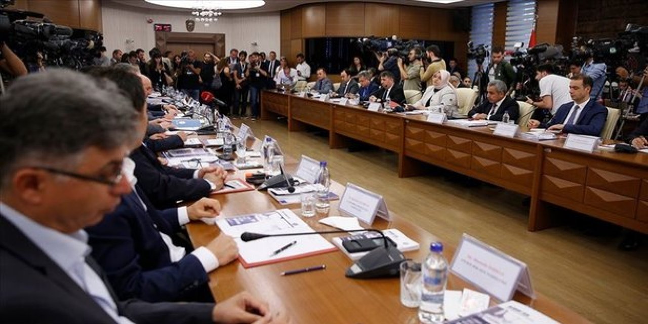 7. dönem Toplu sözleşme Öğretmen ve Eğitim talepleri Bakanlığa ulaştırıldı!