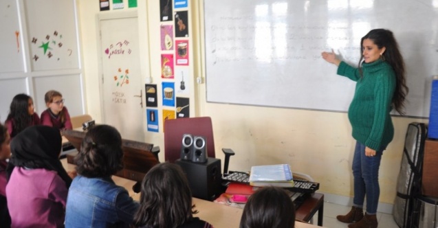 Hamile Öğretmenler de 24. Haftadan İtibaren İdari İzinli!