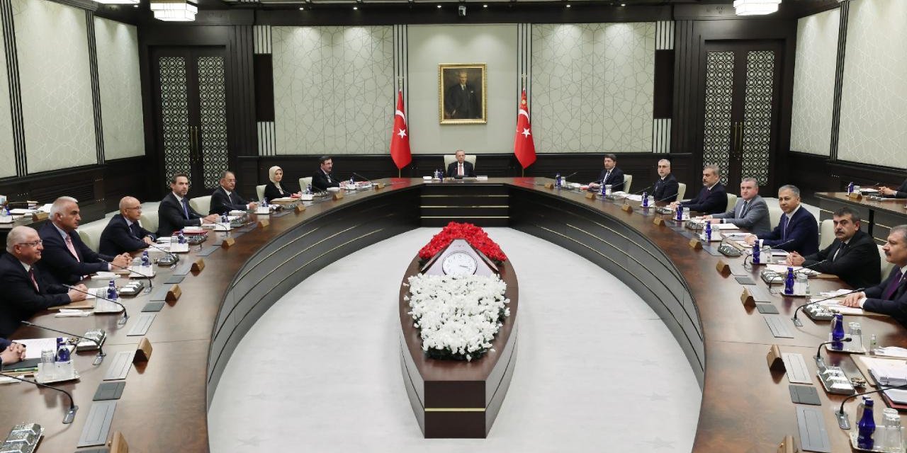 Emekli Maaşlarına Müjdeli Haber: Cumhurbaşkanlığı Kabinesi...