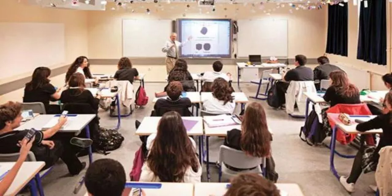 Veliler İsyan Etti: Özel Okulların Kitap Zorlaması!