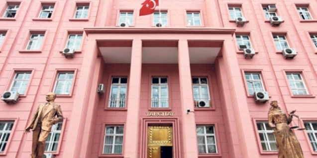 Öğretmeni Şikayet Eden Veliye Yargıtay'dan Tokat!