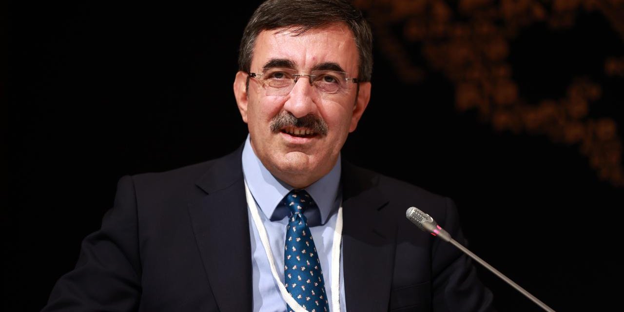 Ekonomik Yenilikler ve Maaş Artışı: Cevdet Yılmaz'dan Açıklamalar!