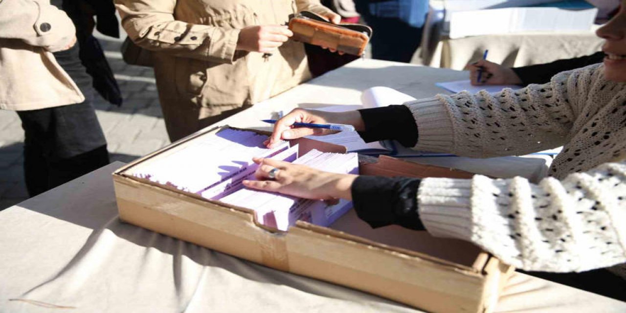 Öğrencilere Verilen Burs Kartlarıyla Yeni Destek!