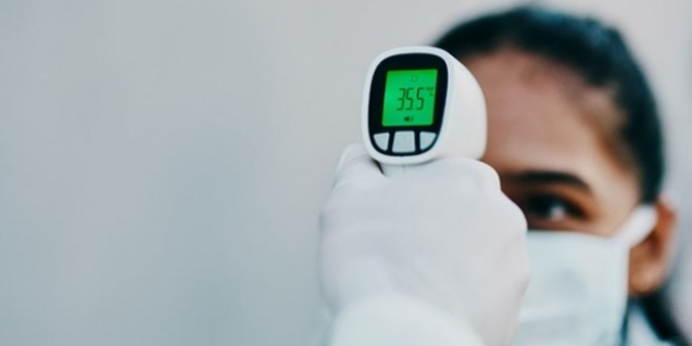 Okul Müdürü, Kızının Maaşı ile 11 Okula Ateşölçer Aldı