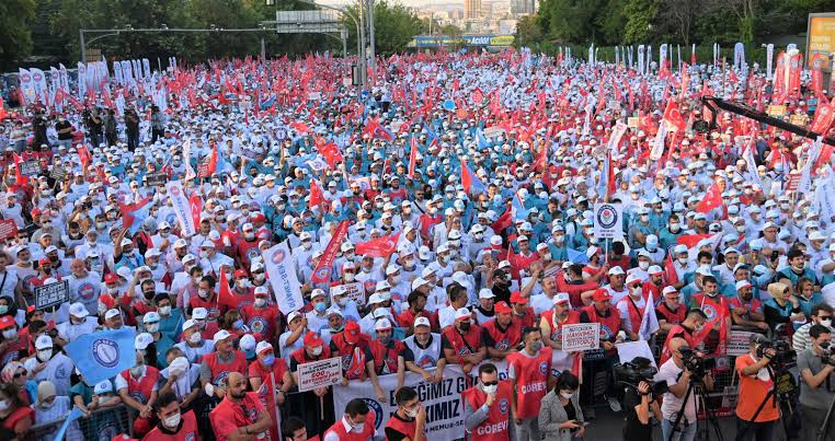 Maaş Zam Teklifini Protesto Etmek İçin Memurlar İş Bırakıyor, Tarih Belli Oldu