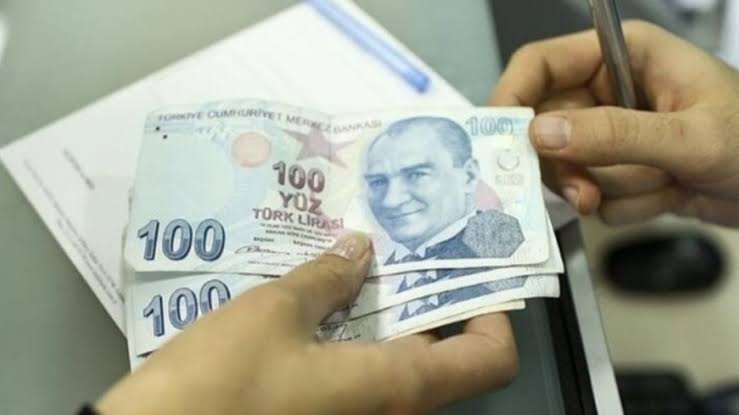 MEB, Kayıt Parası İçin Velilere Şikayet Hakkı Verdi