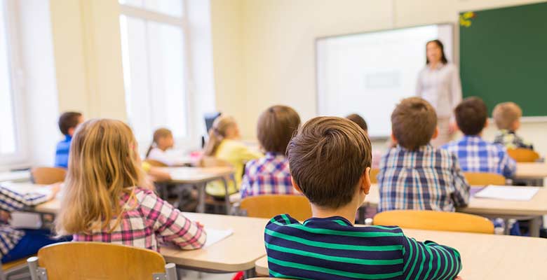 2018 yılı öğretmenlerin il dışı atama kararnameleri okullara gönderildi