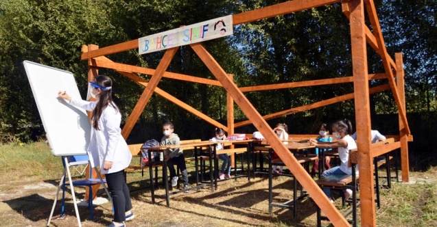 Yüz Yüze Eğitim İçin Bahçe Sınıfı Düzenlendi