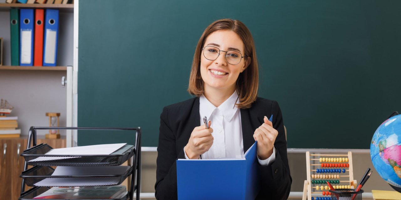 Yeni Göreve Başlayacak Ücretli Öğretmenler Kaç TL Maaş Alacak?