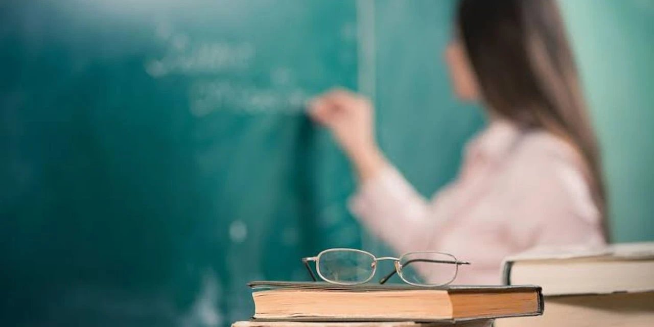 Norm Fazlası Öğretmenleri Kurtaracak 580 Saatlik Kurs