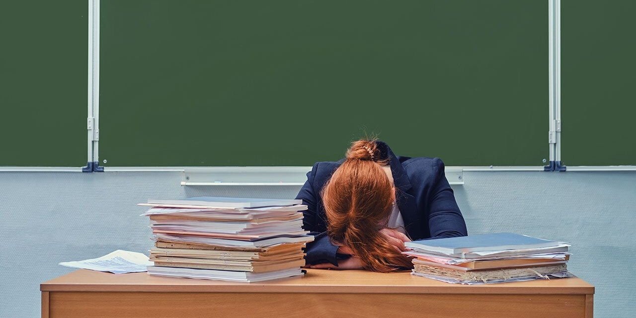 O Branşın Öğretmenlerden 3586 TL Ek Ders Kesintisi Yapılacak