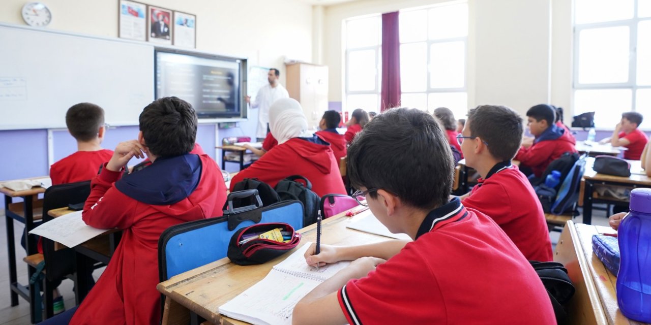 Ara Tatilde Okullarda Ders Yapılacak