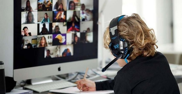 Darısı Türk Öğretmenlerinin Başına