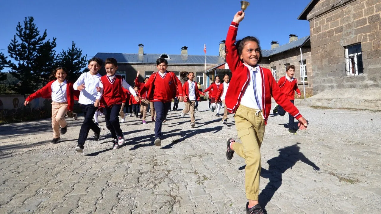 Öğrenciler Tatile Doyacak, 2026 Yılındaki Tüm Resmi Tatiller Açıklandı