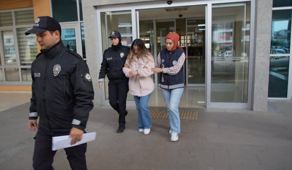 Ögrencisini Isıran Öğretmen Cezaevine Gönderildi