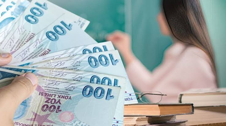 Öğretmenlerin Seminer Dönemi Ek Ders Ücretlerinin Yatacağı Tarih Belli Oldu