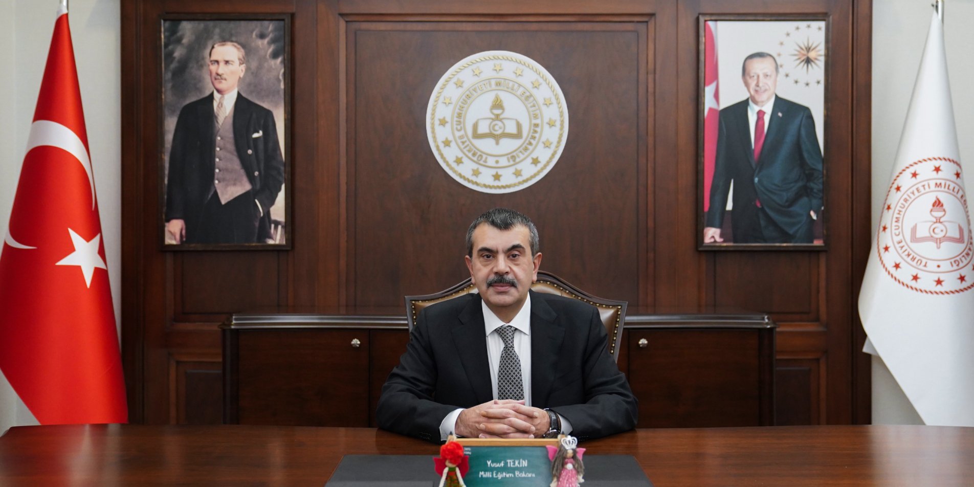 Bakan Tekin'den Şehit Olan Askerlerimizin Öğretmen Eşlerine Taziye Telefonu