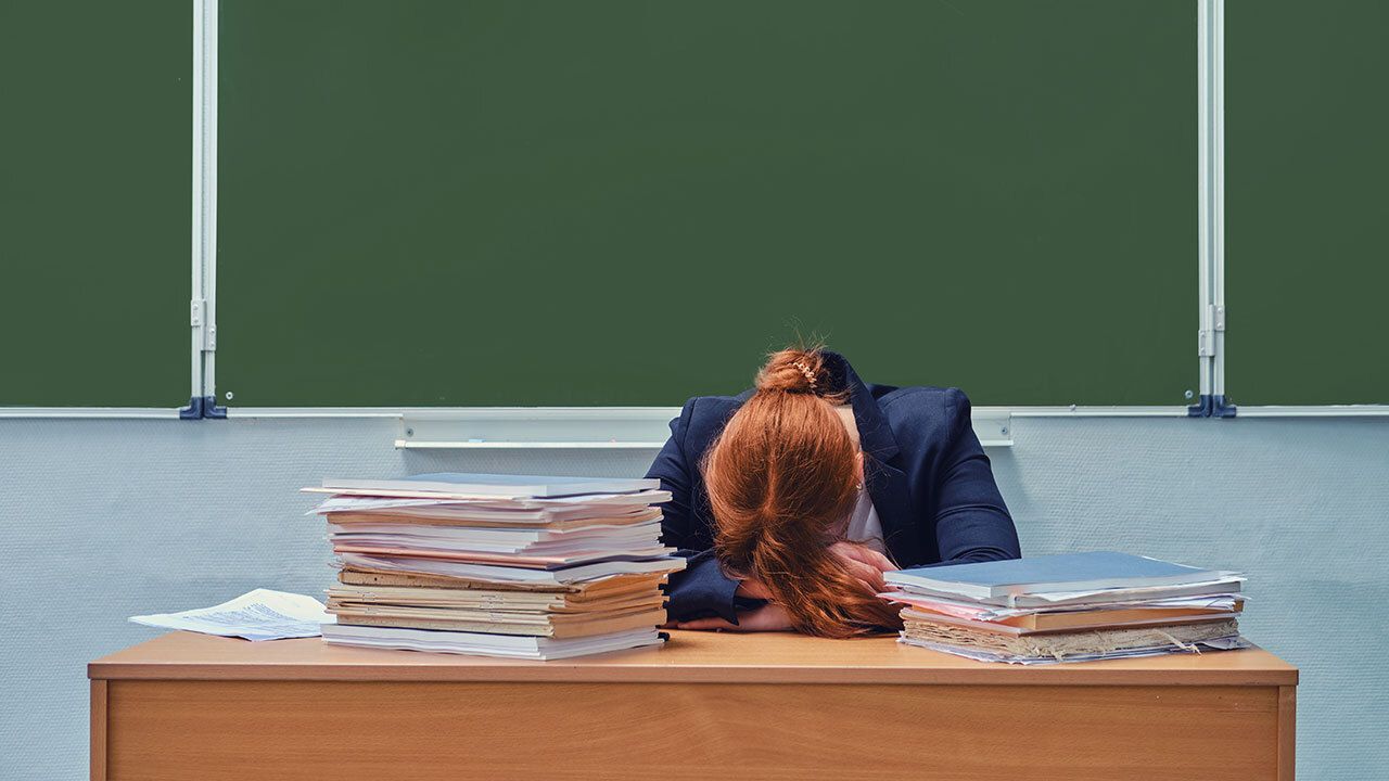 Seminerleri Tamamlamayan Öğretmenlere Kötü Haber