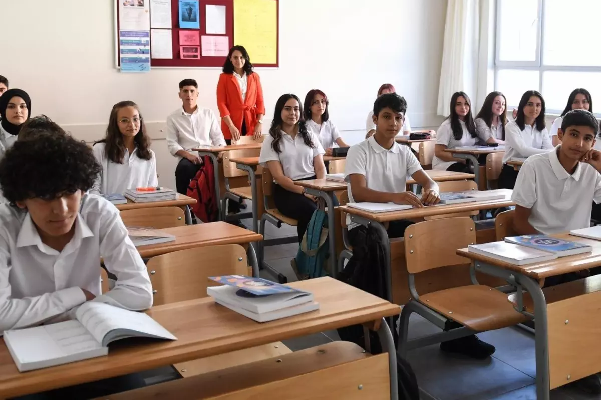 Derslik Başına En Çok Öğrenci Düşen İller Açıklandı