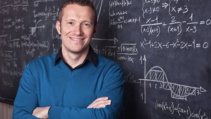 Ögretmenlere 519 TL'ye Süper Lig Paketi ve Sınırsız Ev İnterneti