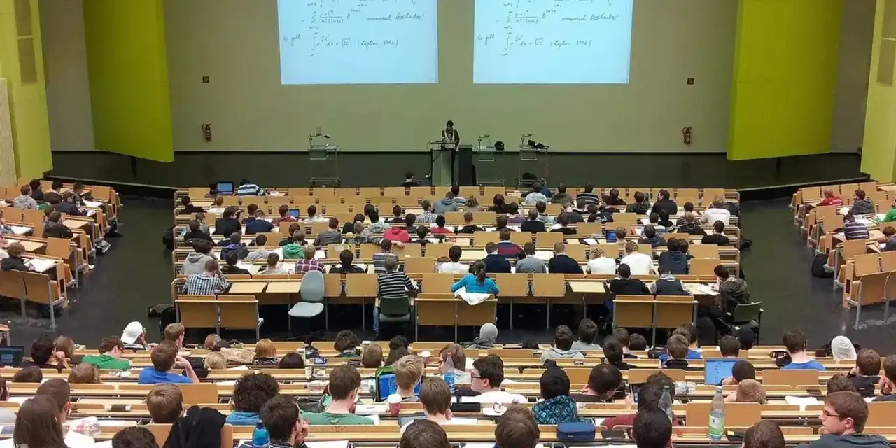 Üniversitelerde Ramazan Ayı Sebebile Mesai Erken Bitecek, Resmi Yazı Yayımlandı