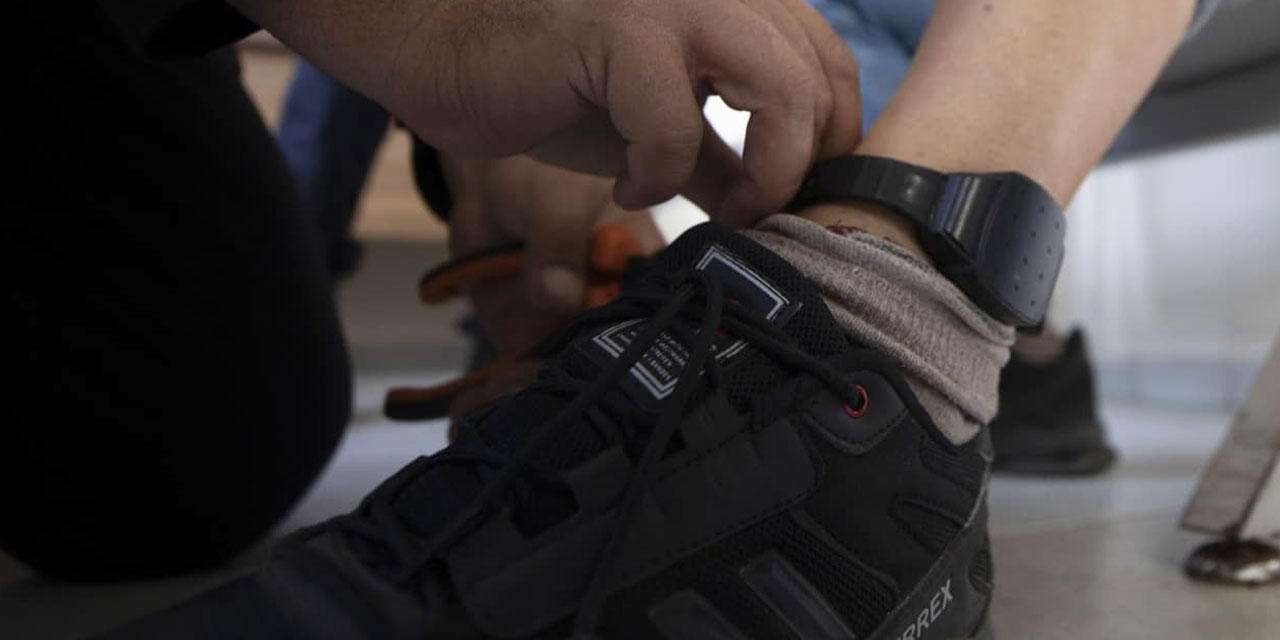 Okul Dışındaki Akran Zorbalığı Vakasına Mahkeme Elektronik Kelepçe Cezası Verdi