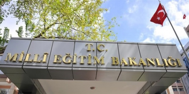 MEB'den Öğrencilere 3 Bin 300 Soruluk Soru Bankası