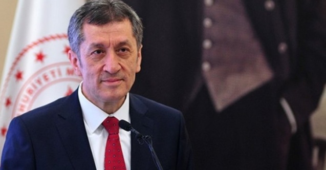 4 Ocak'ta Okullar Yüz Yüze Eğitime Açılacak Mı? Bakan Selçuk Canlı Yayında Açıkladı