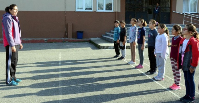 İlkokuldaki Beden Eğitimi Dersine Hangi Öğretmen Girmelidir?