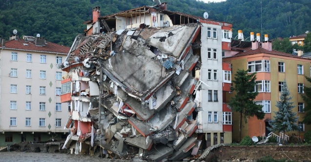 Kastamonu'da sel!Binalar Çöktü. Can kaybı 5'e çıktı
