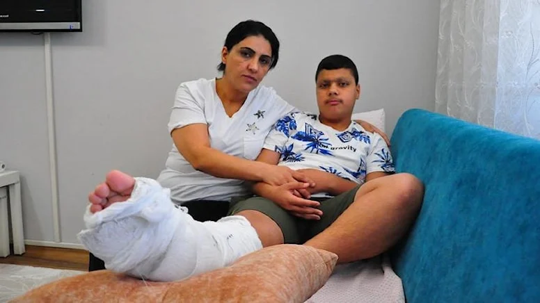 Öğrencisinin ayağını kırdığı iddia edilen öğretmen açığa alındı