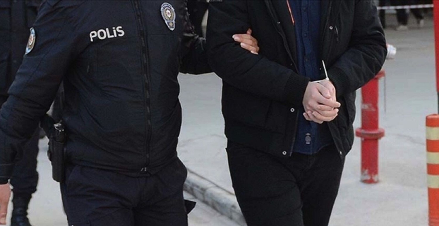 Öğretmene Uyuşturucudan Gözaltı!