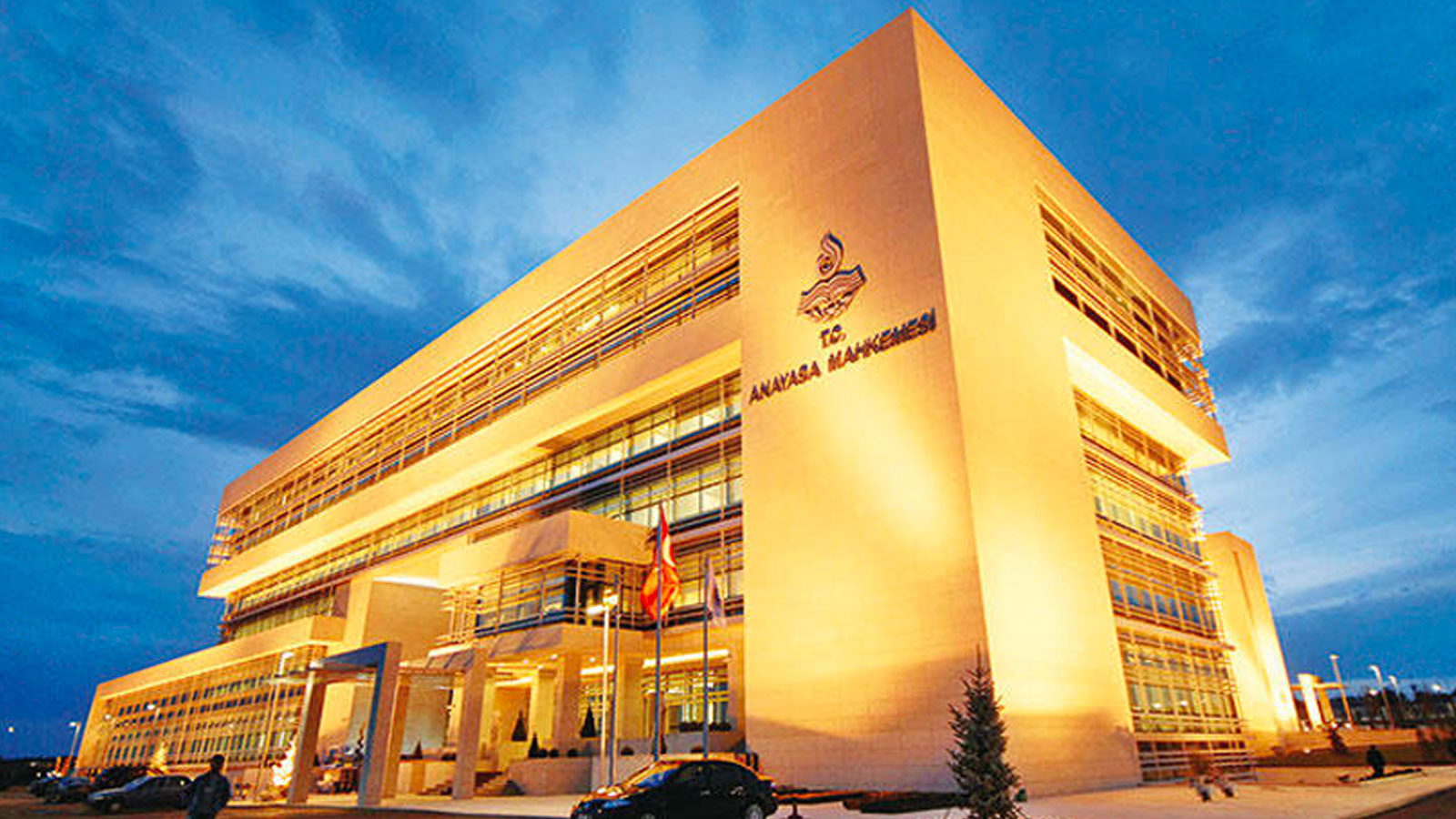 Anayasa Mahkemesi Gündemi Açıklandı. Uzman/Başöğretmenlik Sınavı İptali 19 Kasım'dan sonrasına kaldı.