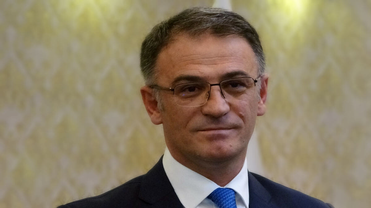 Van Valisinden öğretmenlere 24 Kasım hediyesi