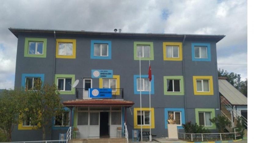 Muhtar törende Diyaneti eleştirdi diye okul müdürüne soruşturma açıldı