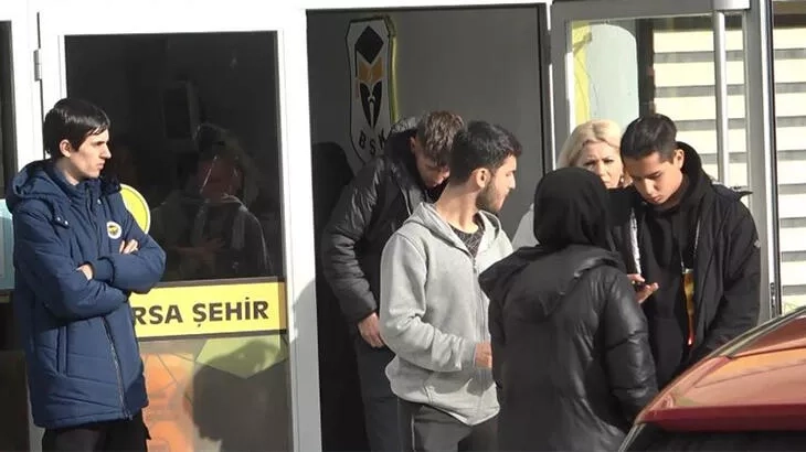 Özel Okul sahibinin verdiği haber sonrası yüzlerce öğrenci ve öğretmen ortada kaldı.