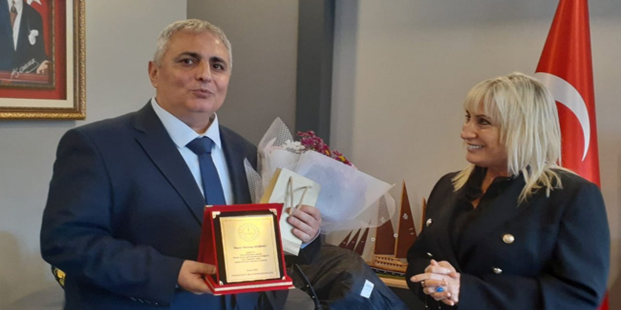 'The Gaca' aracının üreticisi yılın öğretmeni seçildi