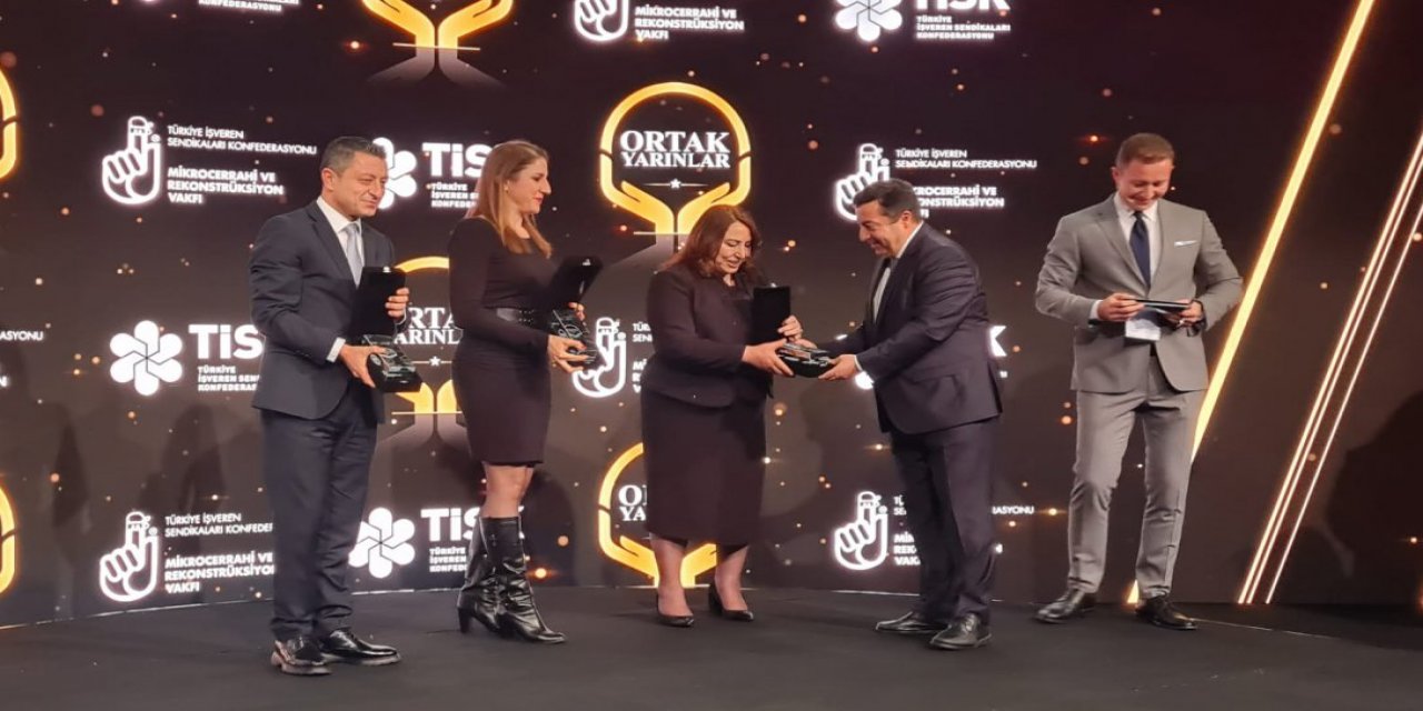 İl Milli Eğitim Müdürlüğü'nde Ödül Gururu!