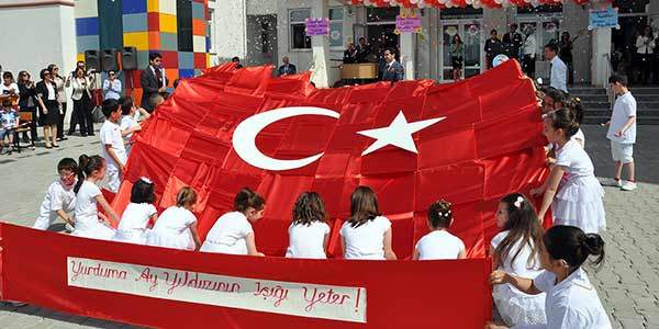 28 Ekim öğleden sonra tatili ile 29 Ekim Cumartesi tatili ve ek ders ödenmesi