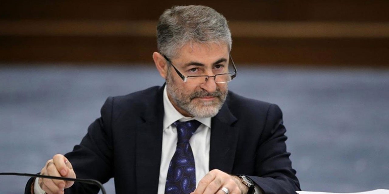 Memurun Maaşına Ne Zam Yapılsa Hakladır.Dar gelirliye, fakir fukaraya vermek bereket getirir.