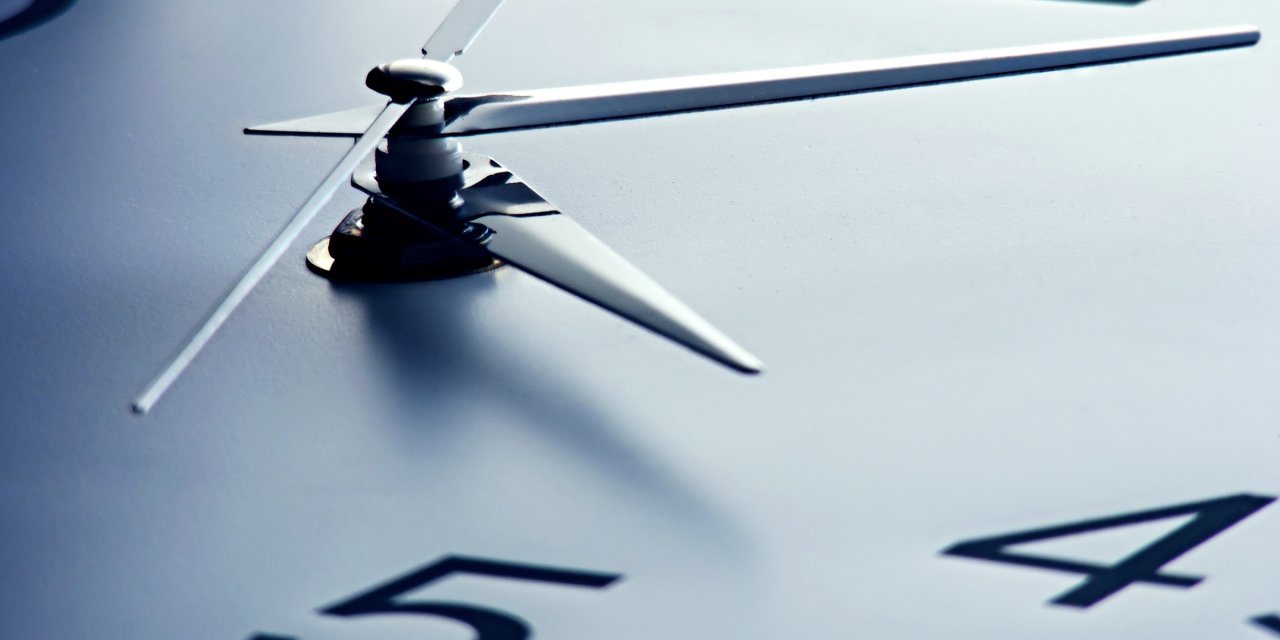 Bu iki ilçede okulların yarın da tatil edildiği bildirildi.