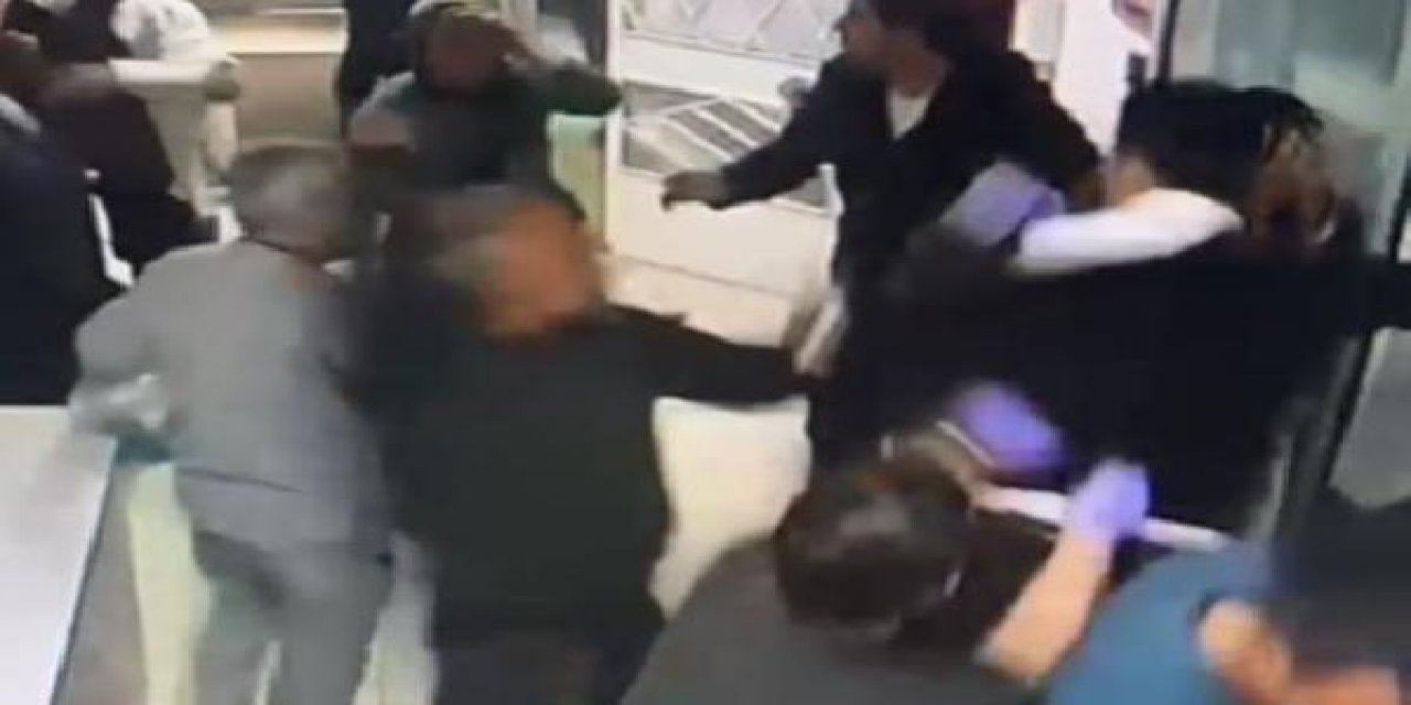 Sağlık çalışanlarına saldırı sırasında kalp krizi geçirdi; acil müdahale ile hayata döndürüldü